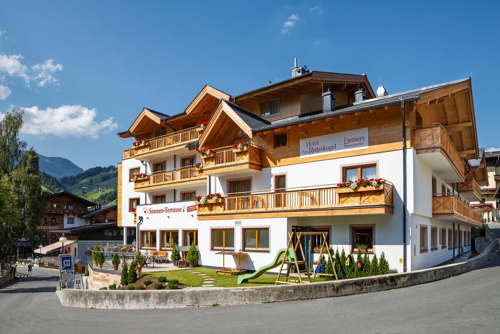 Hotel Am Reiterkogel Saalbach-Hinterglemm Exteriör bild